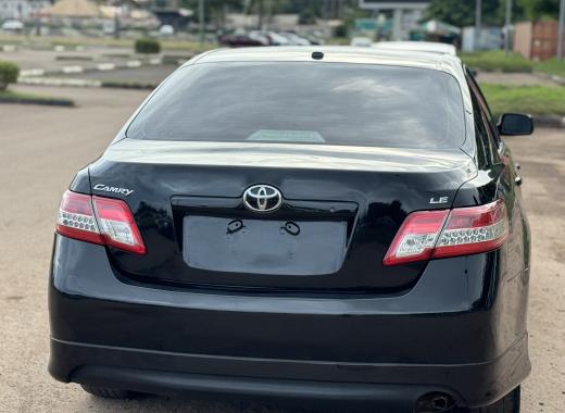 Toyota Camry XLE 2011 - Last Edition