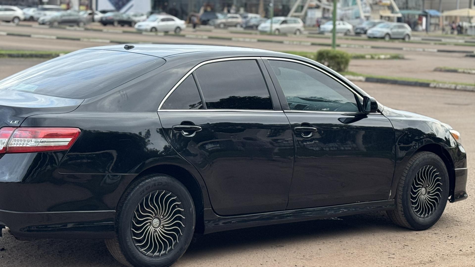 Toyota Camry XLE 2011 - Last Edition