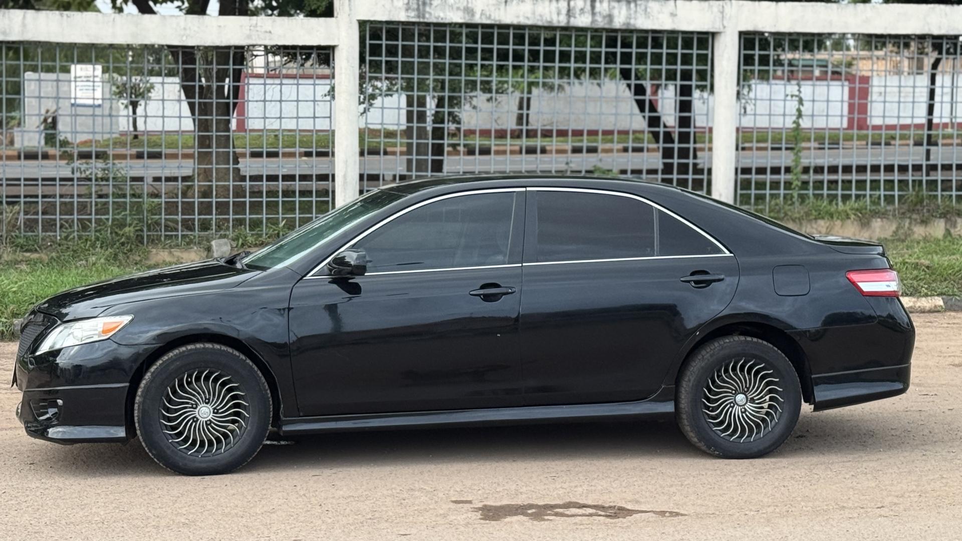 Toyota Camry XLE 2011 - Last Edition