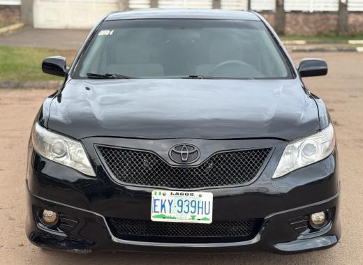 Toyota Camry XLE 2011 - Last Edition